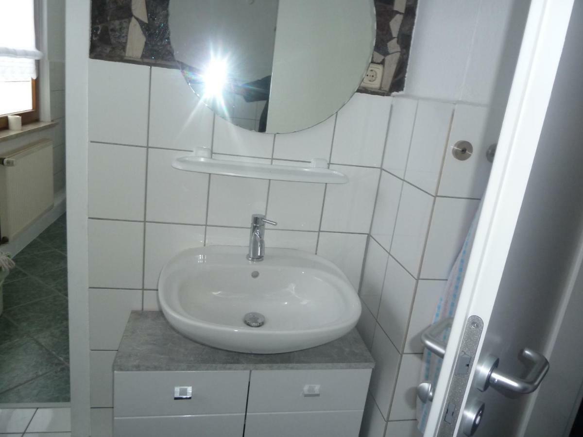 Im Gelben Haus Apartment Бротероде Екстериор снимка